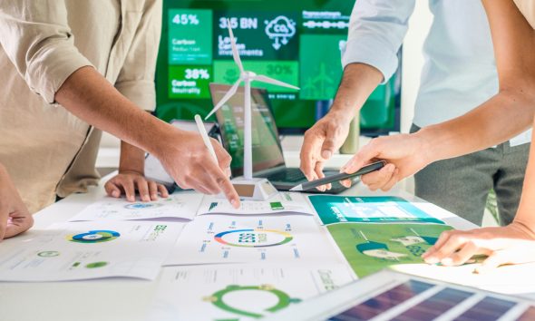 Symbolbild: Start-ups erhalten wieder mehr Investitionen – große KI-Deals treiben Wachstum